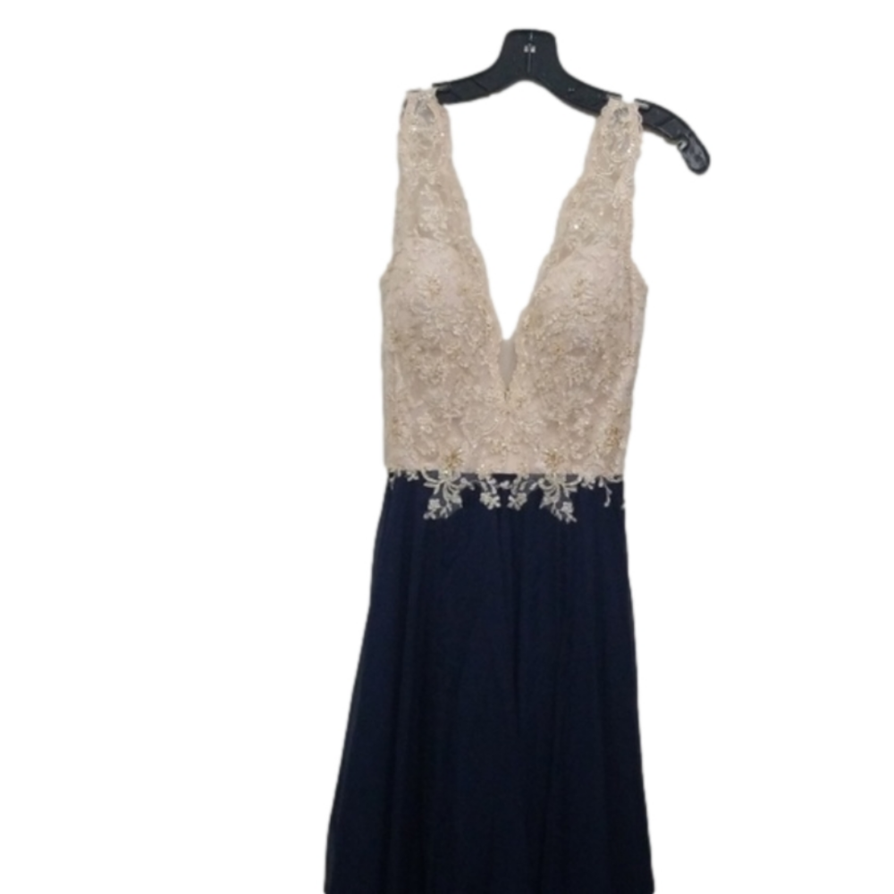 Nina Canacci  formal dress